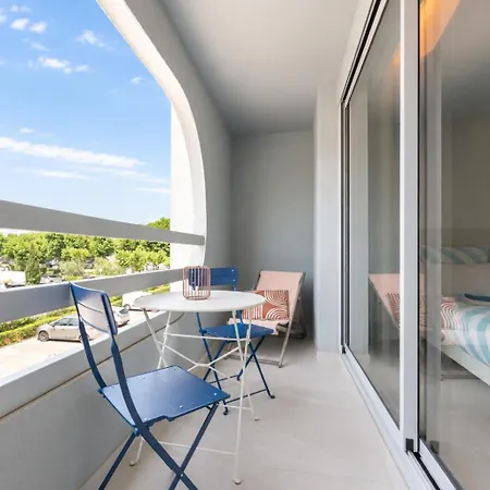 Apartment La Casita - Confort Avec Terrasse - Emplacement Parfait - Motte, Montpellier *